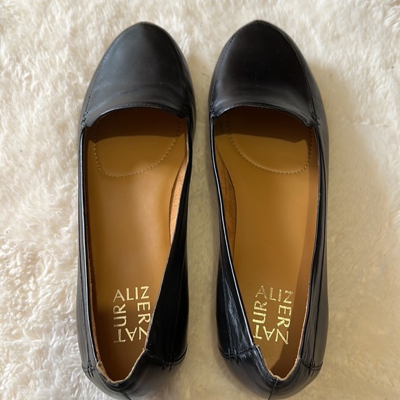 Naturalizer Saban Flats NWT - Picture 4 of 4